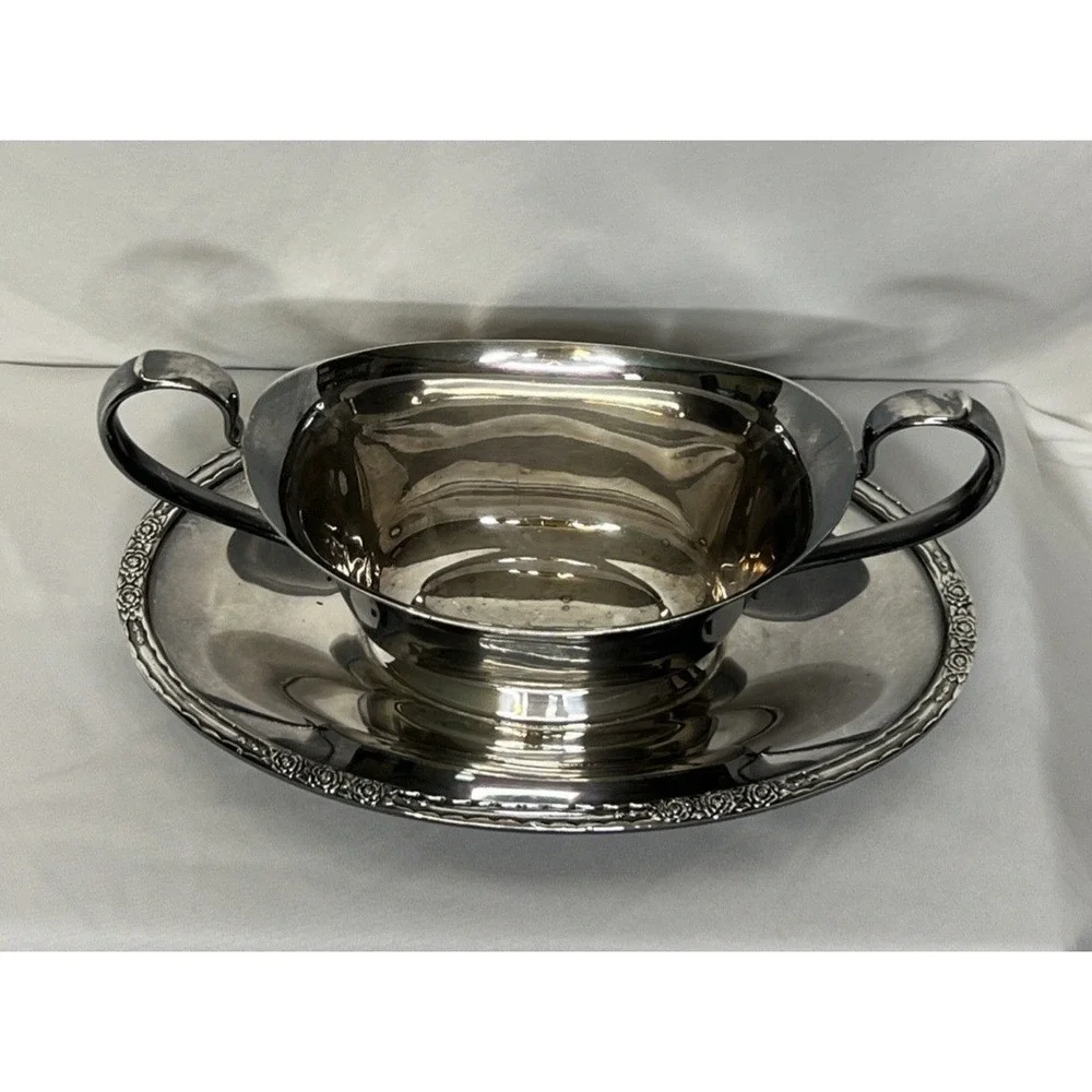 International Silver Co Camille‎ 6013 Silverplate Gravy Boat Attached Underplate